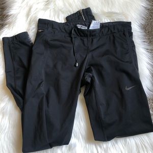 Woman’s Nike Dry-Fit leggings